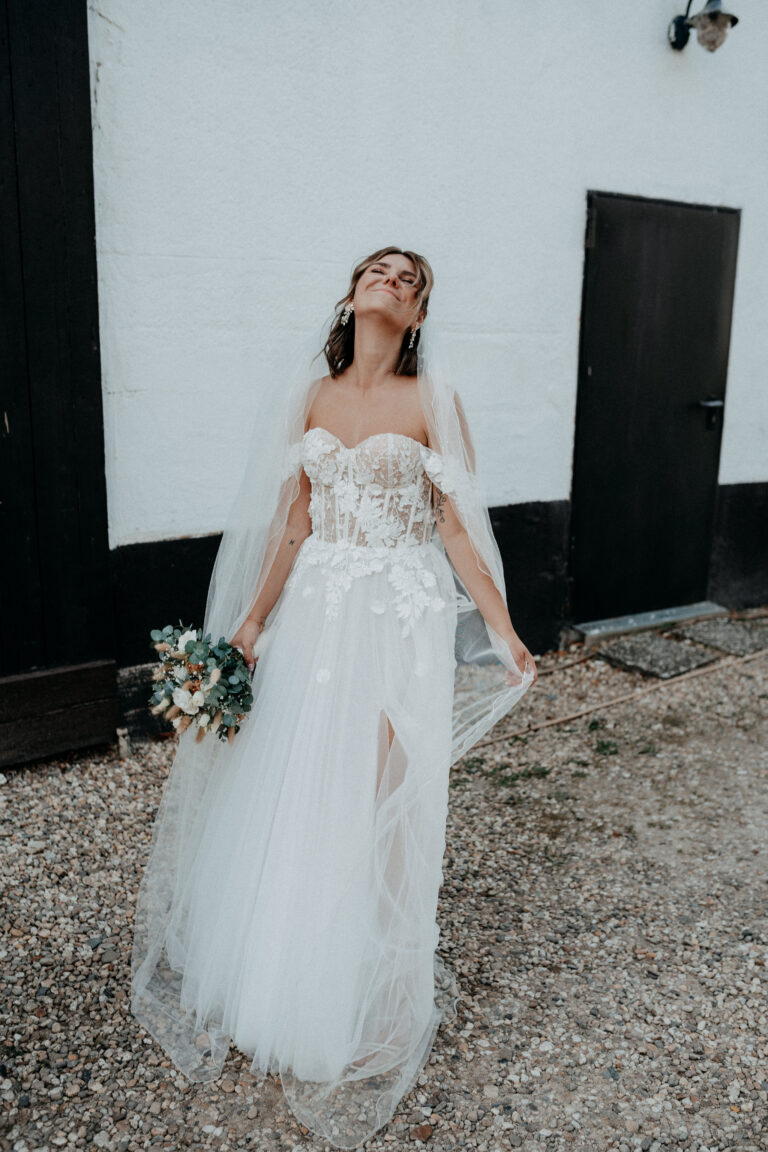 103 - Lovedbytrine Photography536_Hochzeit_Weinhof Voosen_Mönchengladbach