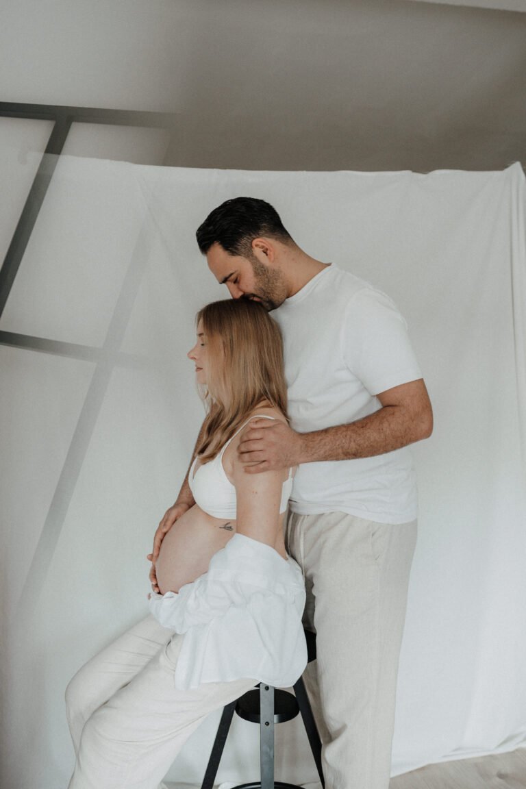 2 - Lovedbytrine Photography001_Babybauchfotografie_Studio