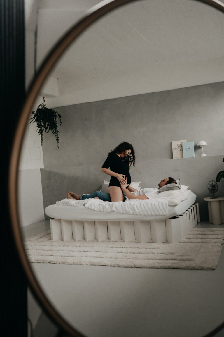 2 - Lovedbytrine_photography116_Babybauchfotografie_Studio